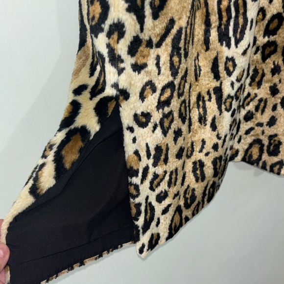 Chico's Leopard Print Vest size 2/Large 12 - Picture 4 of 5